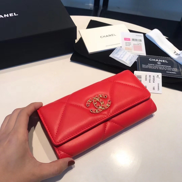シャネル財布内部構造